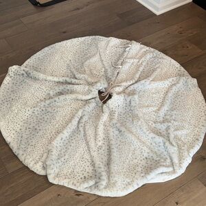 Christian Siriano Leopard Cream Faux Fur Tree Skirt